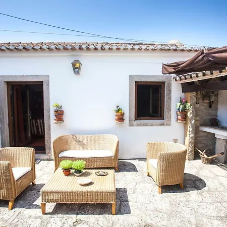 Beautiful Country House&romantic Garden Holiday home Sintra