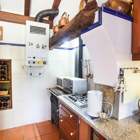 Holiday home Beautiful Country House&romantic Garden Sintra