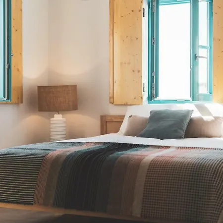 Azenhas Do Mar West Coast Design And Surf Apartment