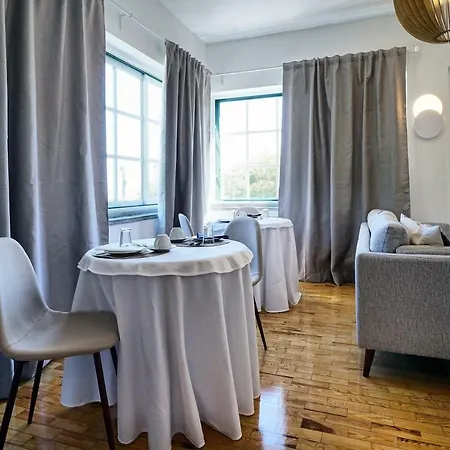 Bed & Breakfast Comfy Sintra