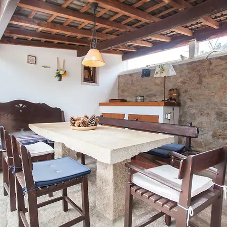 Holiday home Beautiful Country House&romantic Garden Sintra