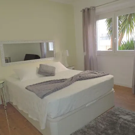 Holiday home Bliss White House