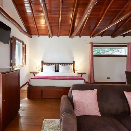 Quinta Dos Lagos - Al Guest house Sintra