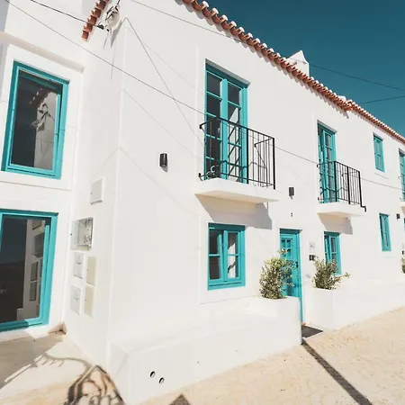 Azenhas Do Mar West Coast Design And Surf * Sintra
