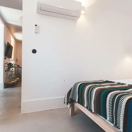 Azenhas Do Mar West Coast Design And Surf * Sintra