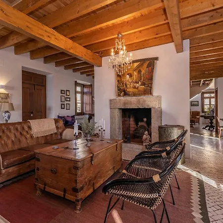 Restored Winery On The Atlantic 3bedroom House Holiday home *