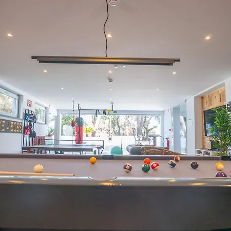 Azen Cool House Alojamento de Acomodação e Pequeno-almoço Azenhas do Mar