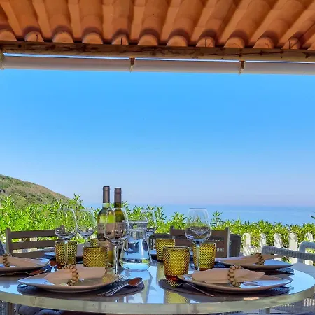Holiday home The Beachfront Casa Da Rampa