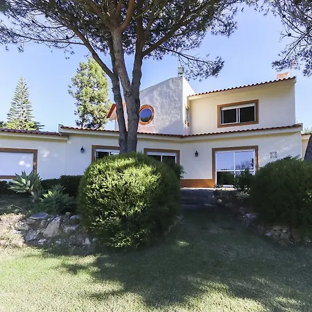 Villa Classic With Pool By Homing Sintra