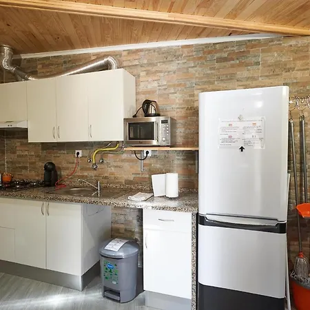 Homestay Sun House - Near - Kitchen - Pool *