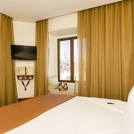 Boutique Hotel 4*