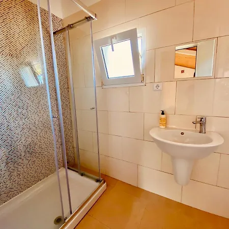 Hostel Oasis Backpackers Sintra Surf