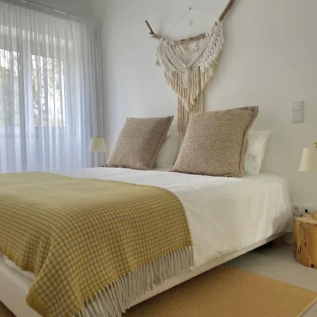 Cedros Nature House Farm stay *