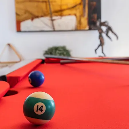Small Cozy In Palace Patio With Hot Tub And Snooker - Wow Bed & Breakfast Sintra