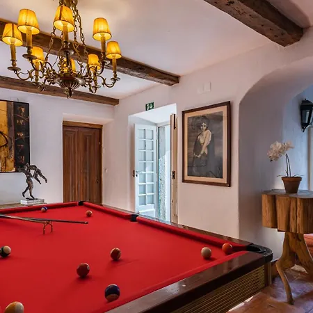 Small Cozy In Palace Patio With Hot Tub And Snooker - Wow Bed & Breakfast Sintra